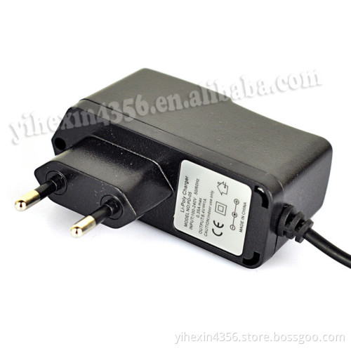 AC100 - 240V Input DC8.4V Output EU Stardarded Portable Travel Battery Charger